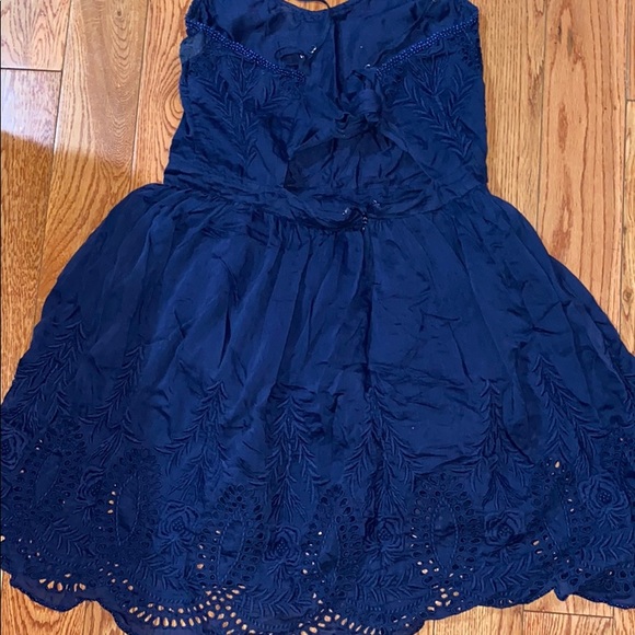 Joie Isere Eyelet Dress - Picture 8 of 8